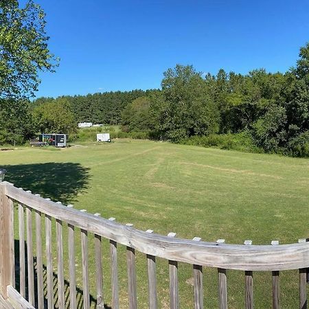 Eden Farm: Private Studio Minutes From Salisbury Екстер'єр фото